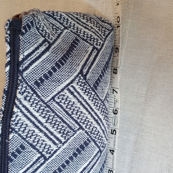 FREE W BUNDLE World Market Clutch Made in India Navy  NWT - Picture 3 of 6